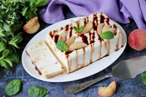 Ленивый кекс с персиками и творогом Ленивый кекс с персиками и творогом