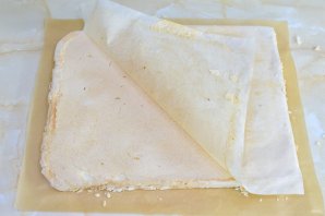 Меренговый рулет с вишней Меренговый рулет с вишней