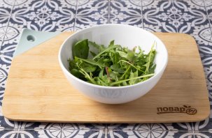 Рулет из лаваша с помидорами и сыром Рулет из лаваша с помидорами и сыром