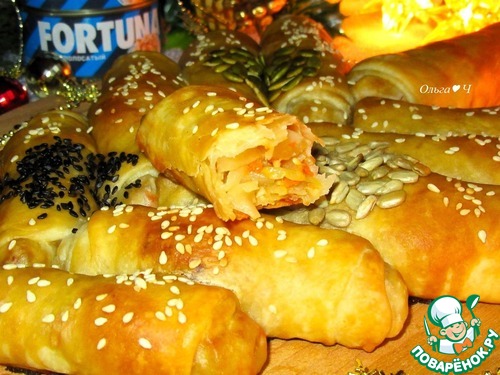 Разборный пирог-ёлочка "Тунец и капуста"