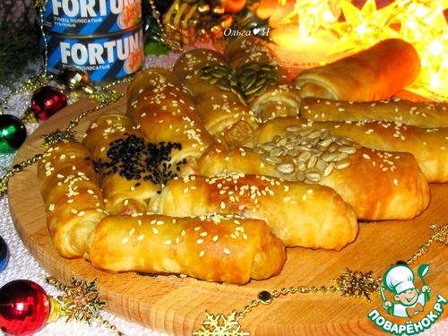 Разборный пирог-ёлочка "Тунец и капуста"