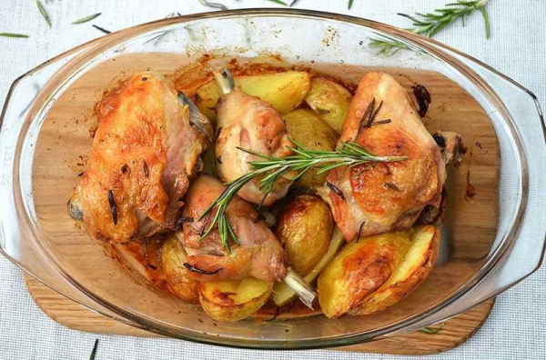 Курица в духовке кусочками — 6 самых вкусных рецептов
Курица в духовке кусочками — 6 самых вкусных рецептов