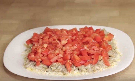 
Вкусный салат Загадка для гостей, просто объедение — попробуйте и удивите своих гостей	