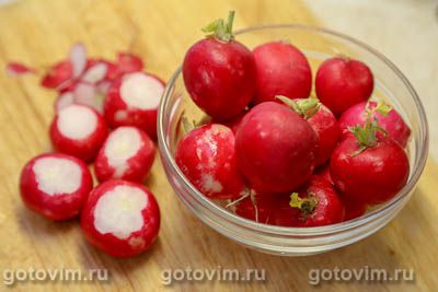 Паштет с творожным сыром, редисом и зеленью