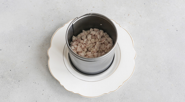 Салат Мимоза с курицей, пошаговый рецепт с фото на 358 ккал Салат Мимоза с курицей, пошаговый рецепт с фото на 358 ккал