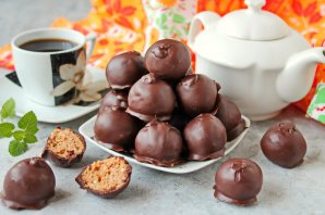 Творожные конфеты с печеньем Творожные конфеты с печеньем