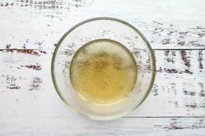 Заливное из грудки индейки Заливное из грудки индейки