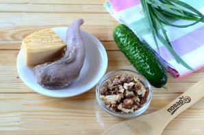 Салат из говяжьего языка и огурцов Салат из говяжьего языка и огурцов