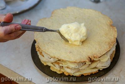 Торт из орехового безе с заварным кремом «Сенаторский» Торт из орехового безе с заварным кремом «Сенаторский»