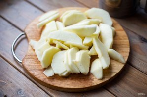 Заливной пирог на ряженке в духовке с яблоками Заливной пирог на ряженке в духовке с яблоками