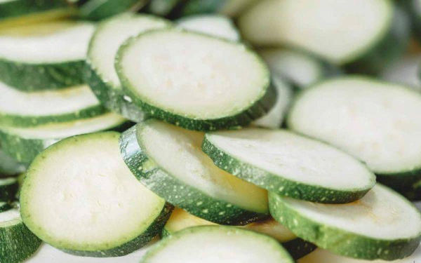 Кабачки на сковороде — 6 рецептов приготовления быстрых и вкусных молодых кабачков
Кабачки на сковороде — 6 рецептов приготовления быстрых и вкусных молодых кабачков