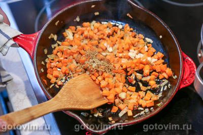 Дал из колотого желтого гороха с чили Дал из колотого желтого гороха с чили