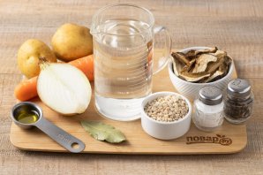 Грибной суп из сушеных грибов с перловкой Грибной суп из сушеных грибов с перловкой