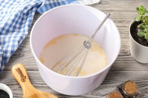 Заливной сырно-мясной пирог "Удивительный" Заливной сырно-мясной пирог "Удивительный"