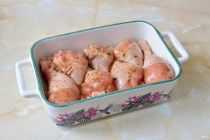 Куриные голени в соевом соусе в духовке Куриные голени в соевом соусе в духовке