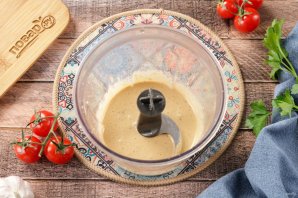 Салат "Цезарь" с креветками классический простой