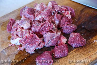 Тажин с говядиной, рисом и сухофруктами