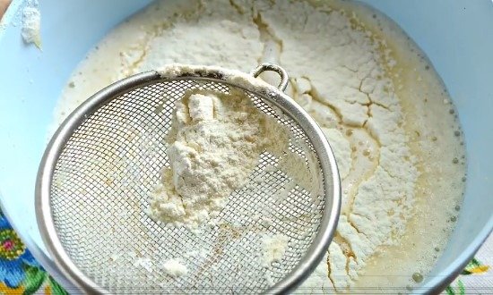 Блины на молоке тонкие, ажурные — рецепты самых вкусных блинов с дырочками
Блины на молоке тонкие, ажурные — рецепты самых вкусных блинов с дырочками