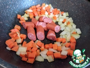 Айнтопф из поленты с копчёными колбасками Айнтопф из поленты с копчёными колбасками