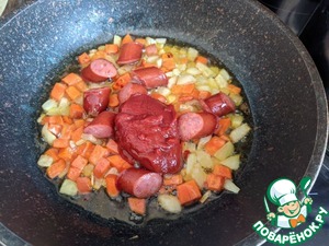 Айнтопф из поленты с копчёными колбасками Айнтопф из поленты с копчёными колбасками