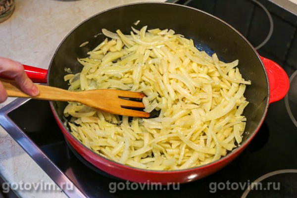 Картофель, жаренный с капустой