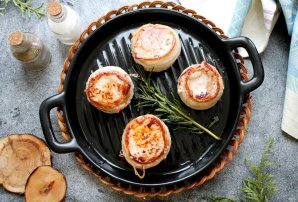 Медальоны в беконе Медальоны в беконе