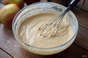 Заливной пирог на ряженке в духовке с яблоками Заливной пирог на ряженке в духовке с яблоками