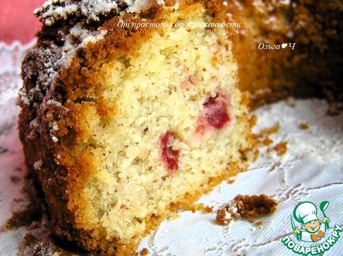 Миндальный кекс с брусникой