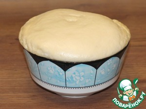 Пирожки из слоеного теста на кефире Пирожки из слоеного теста на кефире