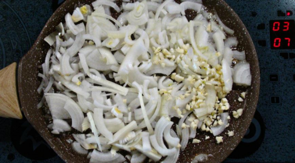 Мясной рулет Праздничный из фарша с беконом, пошаговый рецепт с фото от автора Наталья Мясной рулет Праздничный из фарша с беконом, пошаговый рецепт с фото от автора Наталья