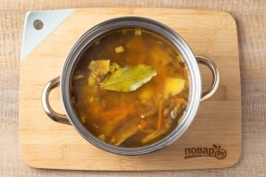 Грибной суп из сушеных грибов с перловкой Грибной суп из сушеных грибов с перловкой