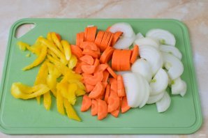 Цыпленок по-охотничьи Цыпленок по-охотничьи