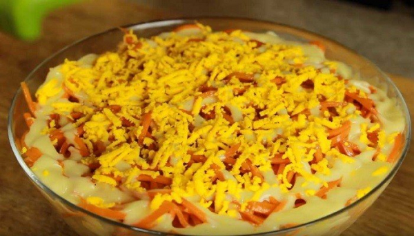 
Вкусный салат Загадка для гостей, просто объедение — попробуйте и удивите своих гостей	