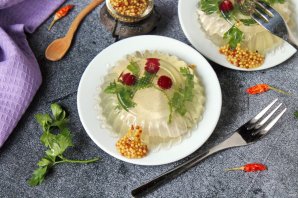 Заливное из грудки индейки Заливное из грудки индейки