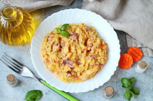 Кукурузная каша с тушенкой Кукурузная каша с тушенкой