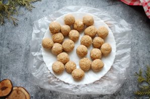 Творожные конфеты с печеньем Творожные конфеты с печеньем