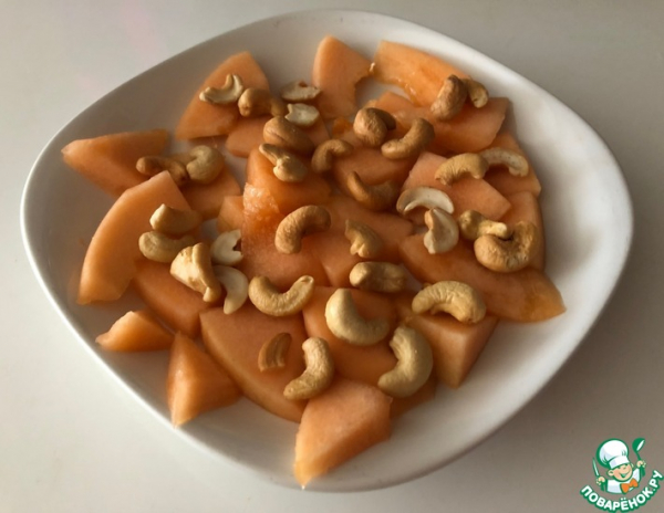 Дынный десерт с кешью