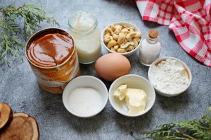 Пирожное "Корзиночки" с вареной сгущенкой и орехами Пирожное "Корзиночки" с вареной сгущенкой и орехами