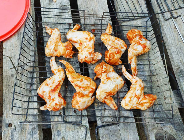 Куриные крылышки на мангале