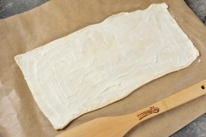 Канапе «Ёлочка» из слоеного теста Канапе «Ёлочка» из слоеного теста