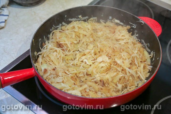 Картофель, жаренный с капустой