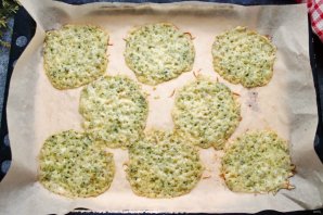 Сырные чипсы из сыра Сырные чипсы из сыра