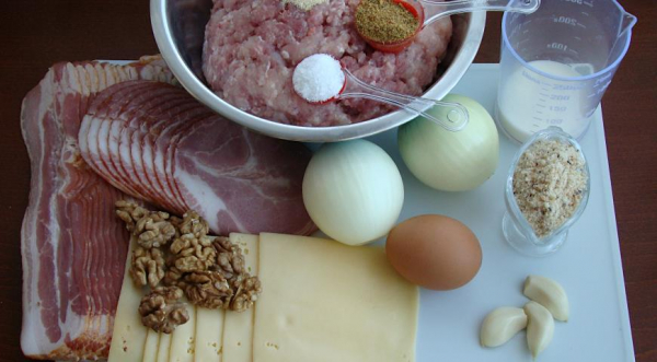 Мясной рулет Праздничный из фарша с беконом, пошаговый рецепт с фото от автора Наталья Мясной рулет Праздничный из фарша с беконом, пошаговый рецепт с фото от автора Наталья