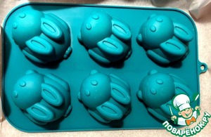 Булочки-кролики с яблочным пюре Булочки-кролики с яблочным пюре