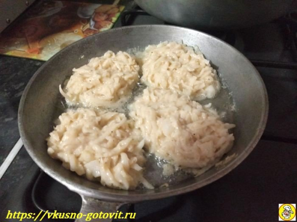 
Картофельные драники — классический пошаговый рецепт на сковороде	