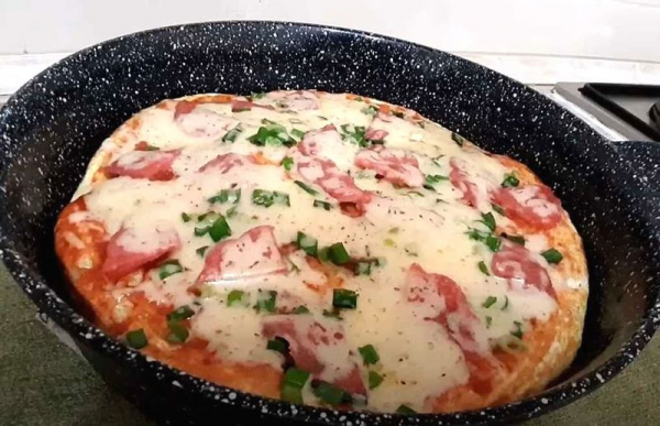 Пицца рецепт на сковороде в домашних условиях быстро и вкусно
Пицца рецепт на сковороде в домашних условиях быстро и вкусно