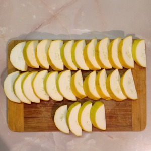 Курица с кабачками под чесночной корочкой