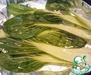 Куриные бедра с мисо и имбирем