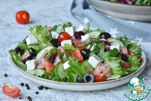 Легкий салат с тунцом и фетой Легкий салат с тунцом и фетой