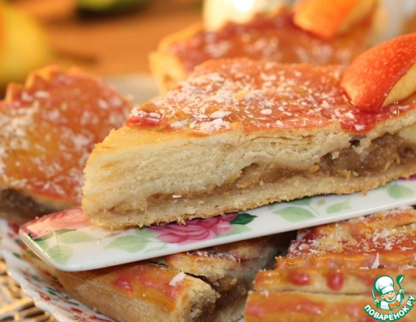 Мягкое яблочное пирожное с помадкой Мягкое яблочное пирожное с помадкой